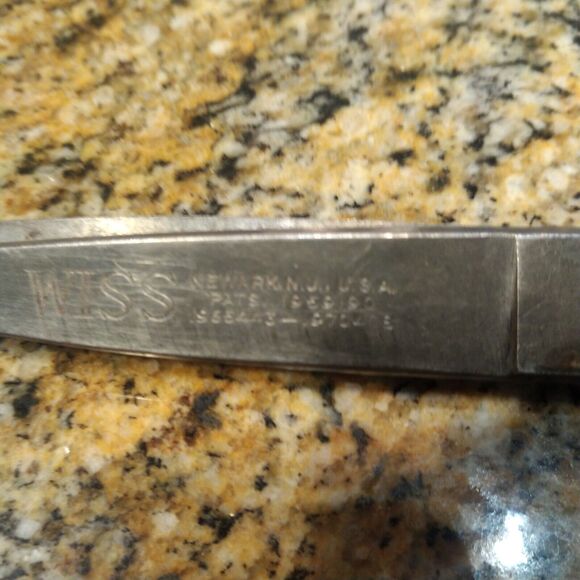 Vintage Wiss 9" Pinking Shears Scissors Sewing Craft Zig Zag Cut - Picture 2 of 7